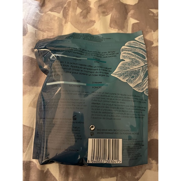 St Tropez Self Tan Express Kit - Picture 3 of 6